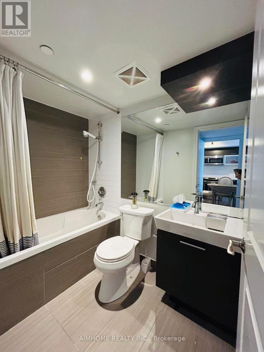 1703 - 386 Yonge Street, Toronto, Ontario  M5B 0A5 - Photo 18 - C12608770