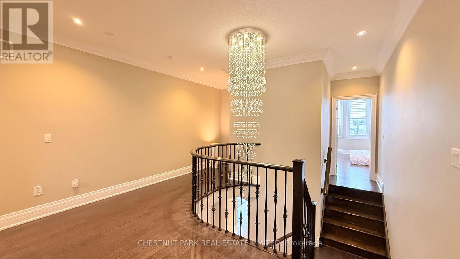 92 Heintzman Crescent, Vaughan, Ontario  L6A 4T1 - Photo 16 - N12608782