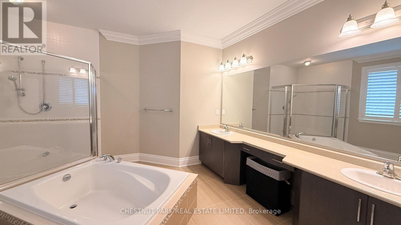 92 Heintzman Crescent, Vaughan, Ontario  L6A 4T1 - Photo 22 - N12608782