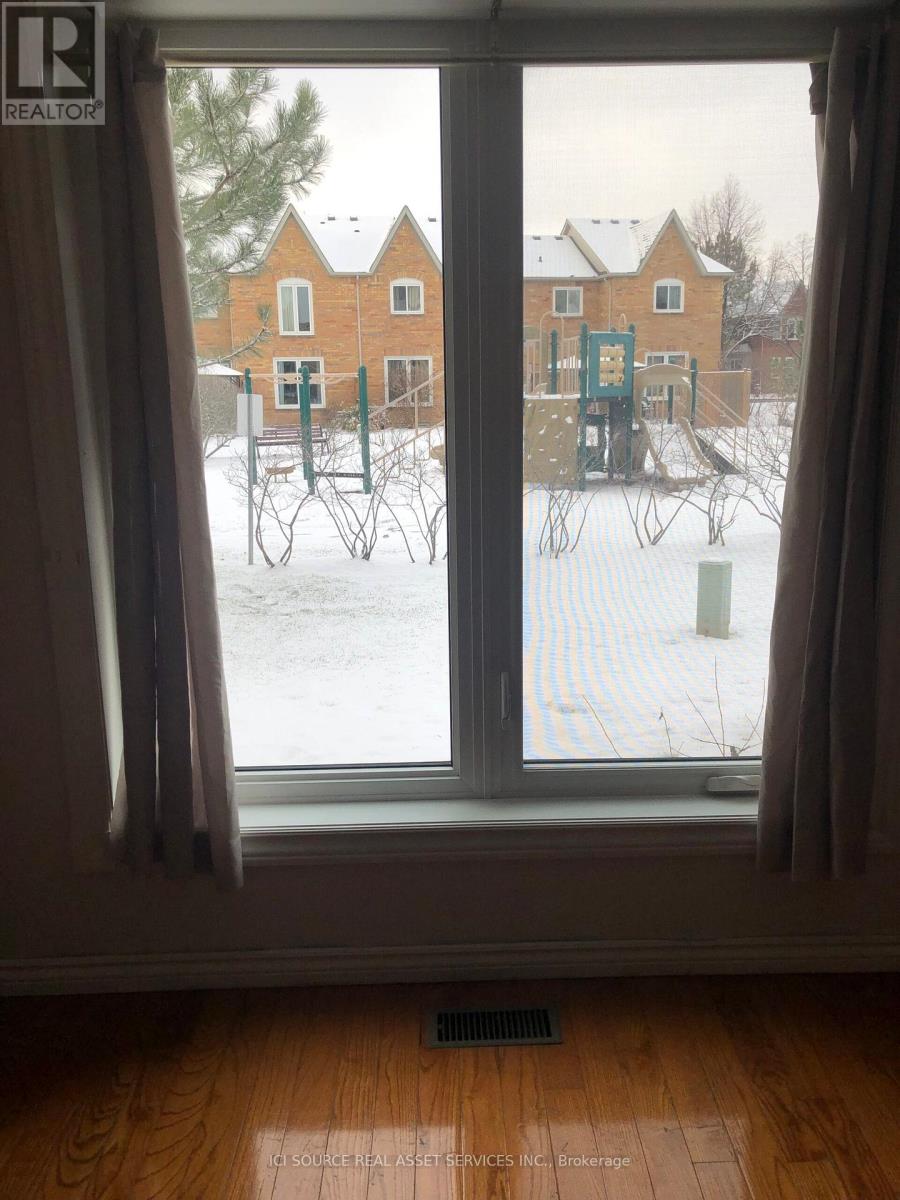 22a - 5940 Glen Erin Drive, Mississauga, Ontario  L5M 5W9 - Photo 4 - W12608802