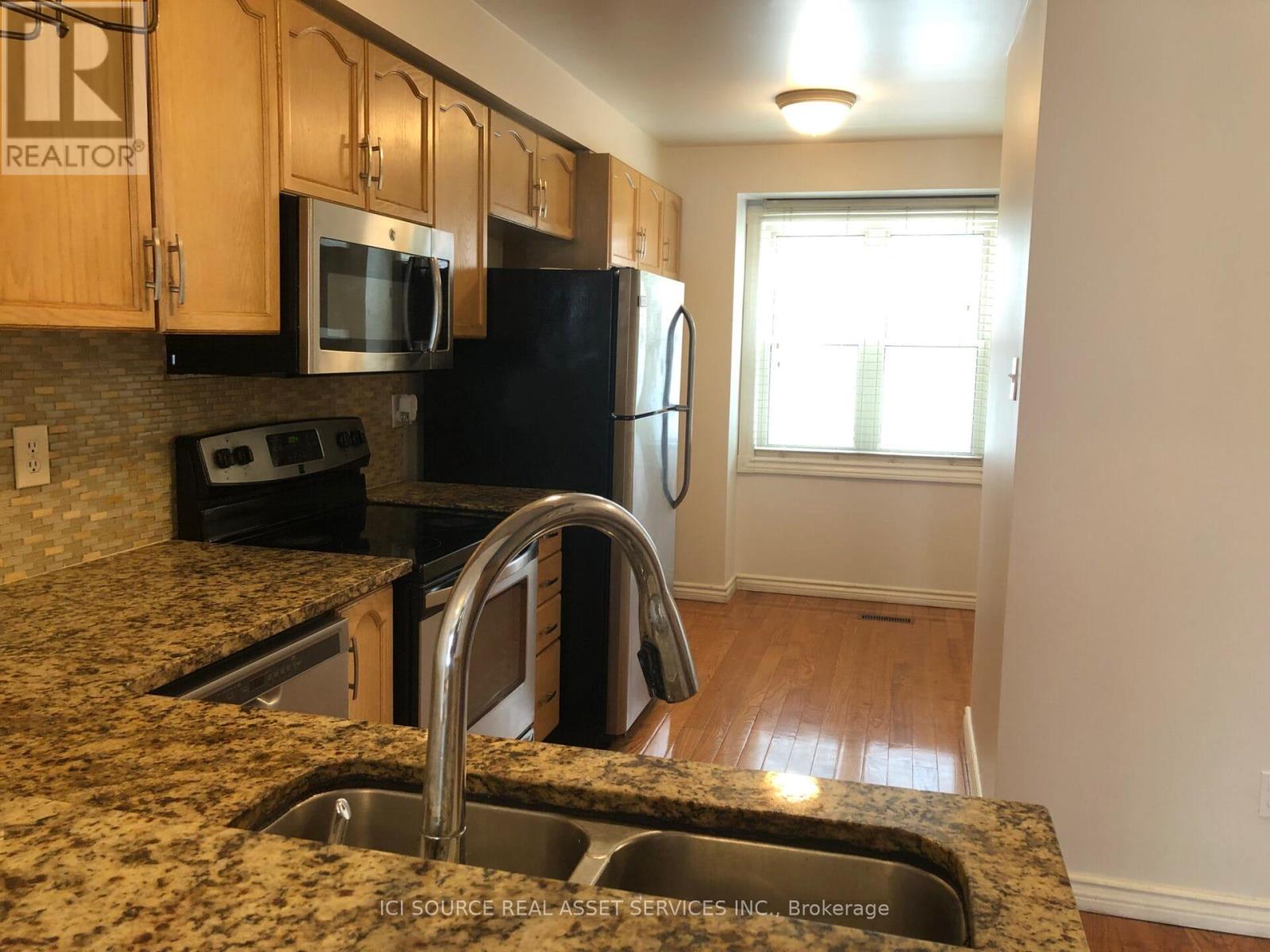 22a - 5940 Glen Erin Drive, Mississauga, Ontario  L5M 5W9 - Photo 5 - W12608802