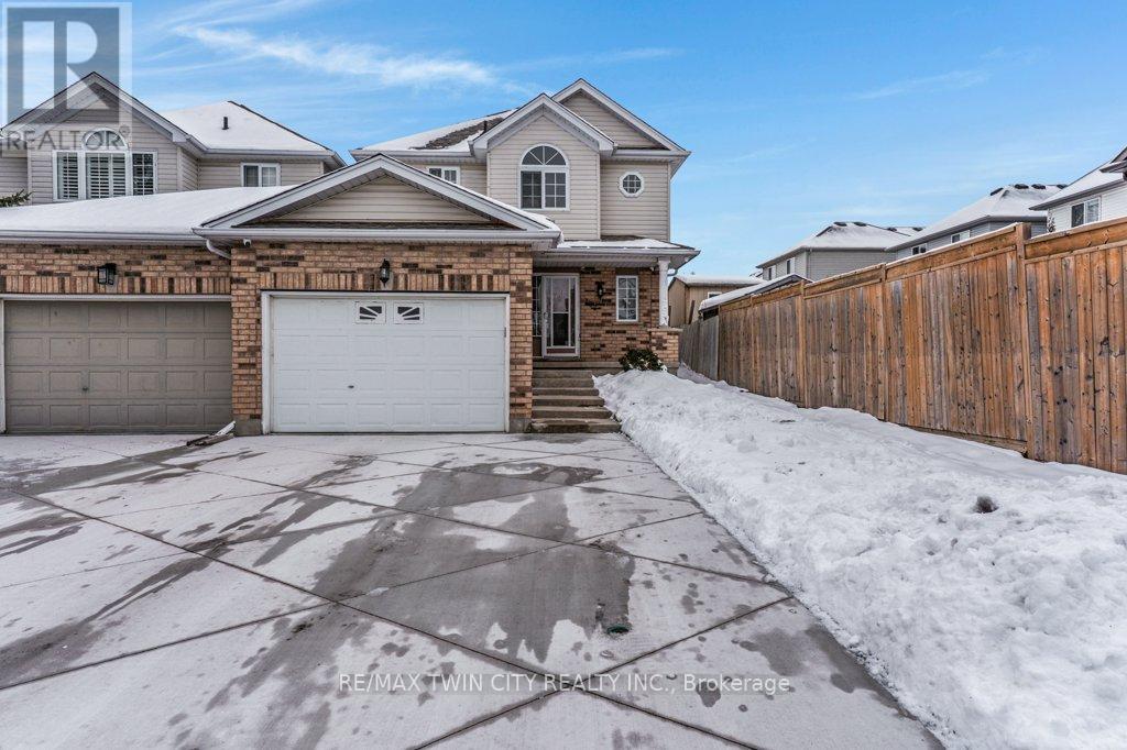 102 MARSTON CRESCENT, Cambridge, Ontario