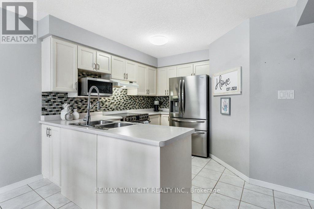 102 Marston Crescent, Cambridge, Ontario  N3C 4G4 - Photo 10 - X12608806