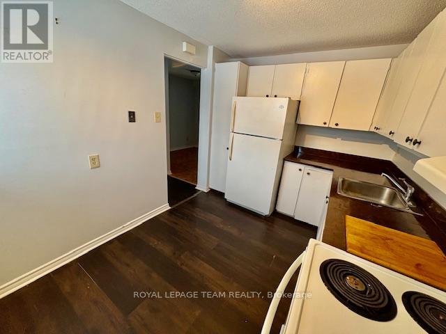 E - 14 Larkshire Lane, Ottawa, Ontario  K2J 1Y6 - Photo 10 - X12608822