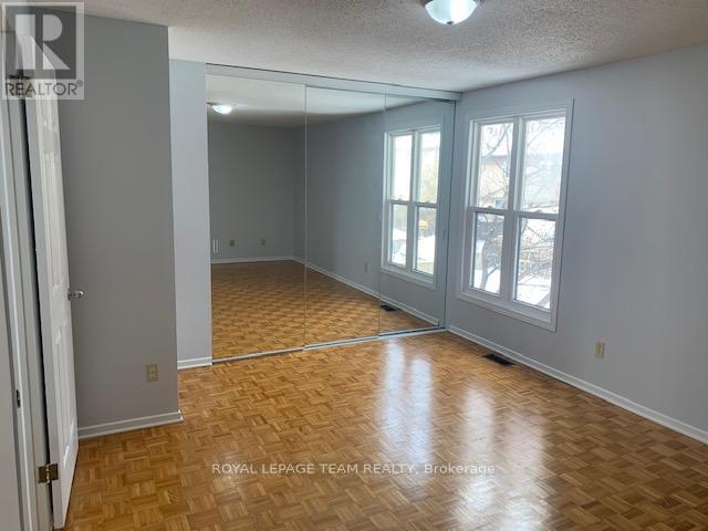 E - 14 Larkshire Lane, Ottawa, Ontario  K2J 1Y6 - Photo 25 - X12608822