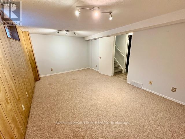 E - 14 Larkshire Lane, Ottawa, Ontario  K2J 1Y6 - Photo 35 - X12608822