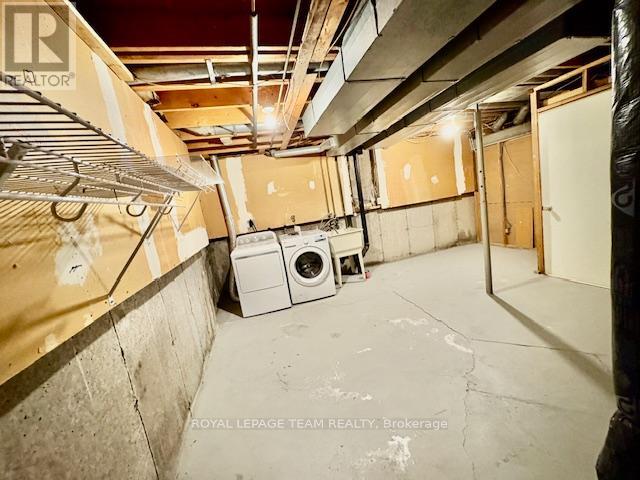 E - 14 Larkshire Lane, Ottawa, Ontario  K2J 1Y6 - Photo 39 - X12608822