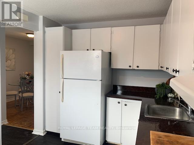 E - 14 Larkshire Lane, Ottawa, Ontario  K2J 1Y6 - Photo 4 - X12608822