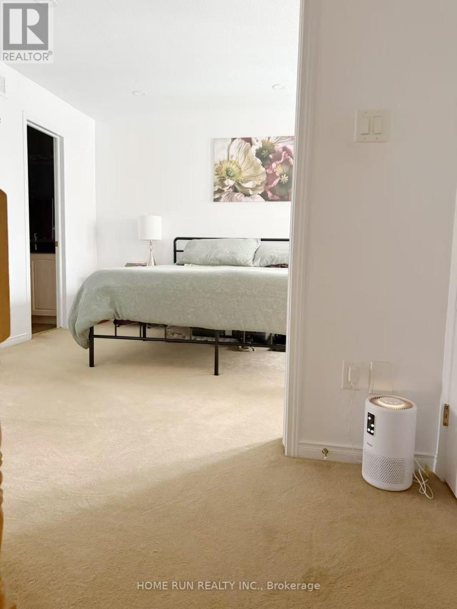 330 Applecross Crescent, Ottawa, Ontario  K2K 0C4 - Photo 12 - X12608848