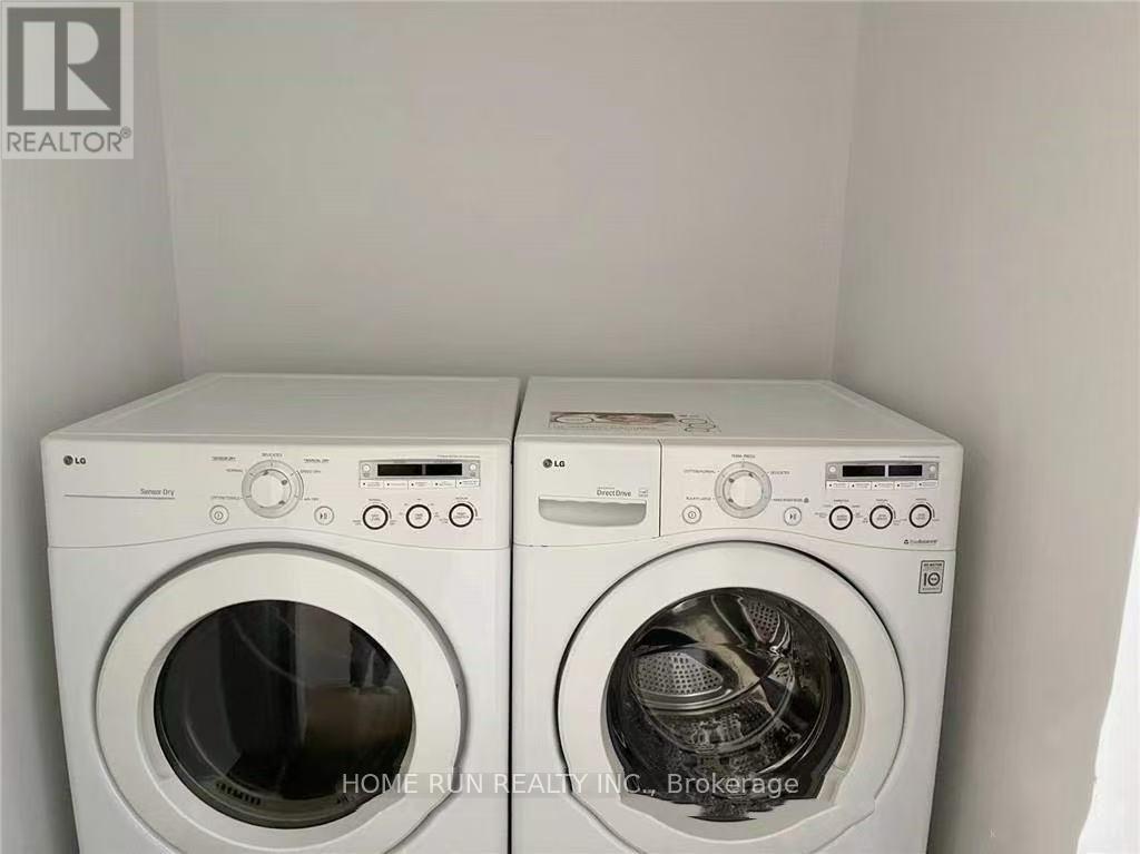 330 Applecross Crescent, Ottawa, Ontario  K2K 0C4 - Photo 19 - X12608848