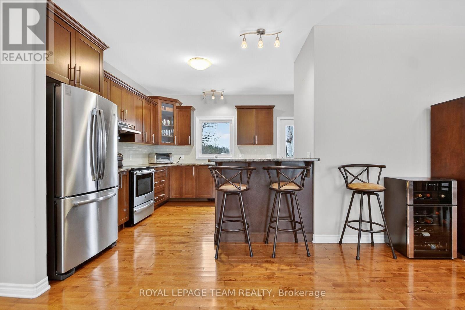 286 Dean Ridge Road, Drummond/north Elmsley, Ontario  K7C 0E1 - Photo 11 - X12608852