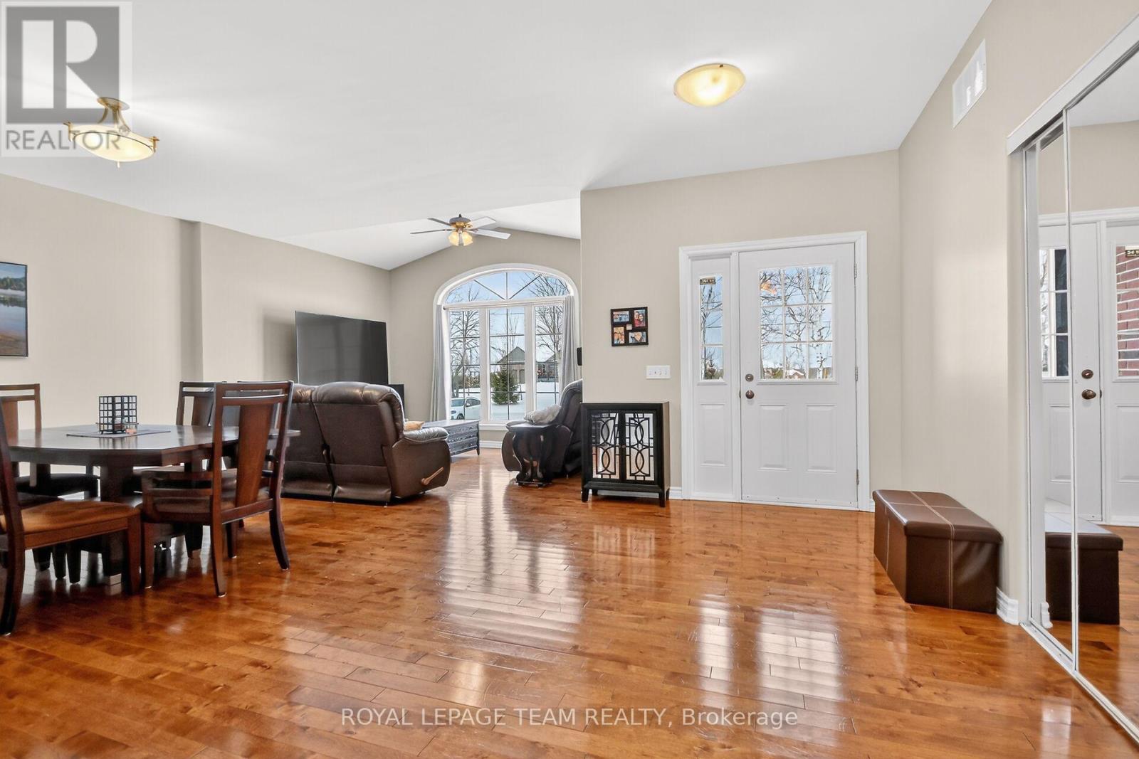 286 Dean Ridge Road, Drummond/north Elmsley, Ontario  K7C 0E1 - Photo 4 - X12608852