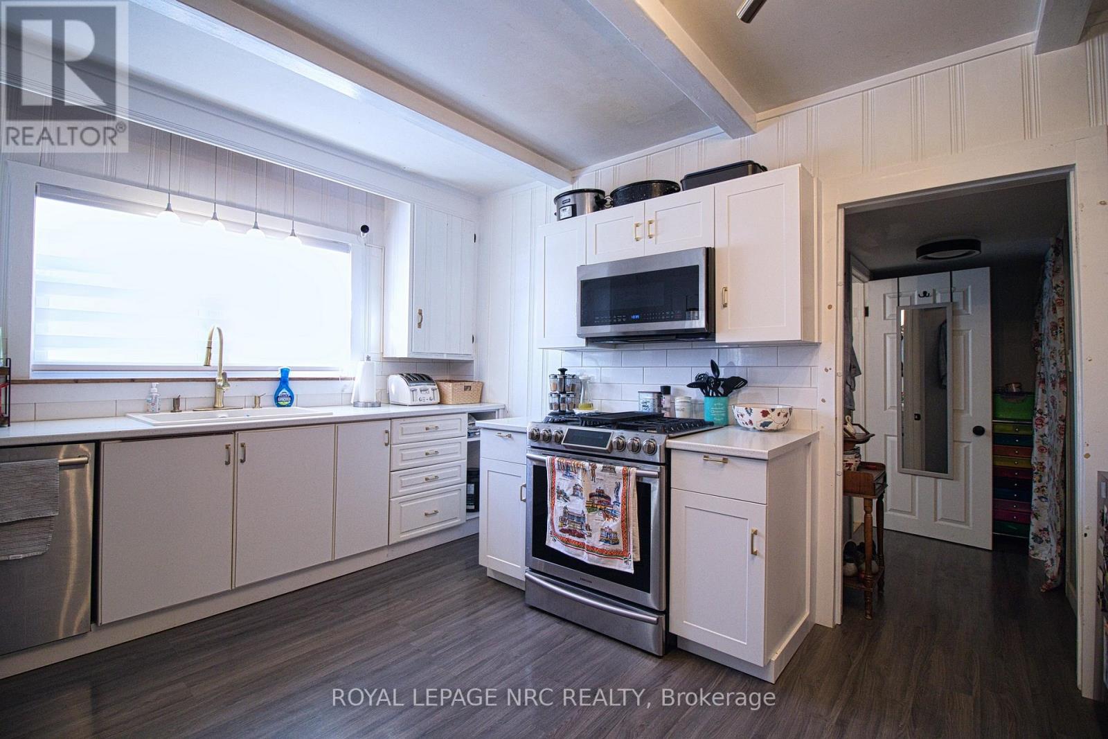 46 Lisgar Street, Chatham-Kent (Ridgetown), Ontario  N0P 2C0 - Photo 12 - X12608816