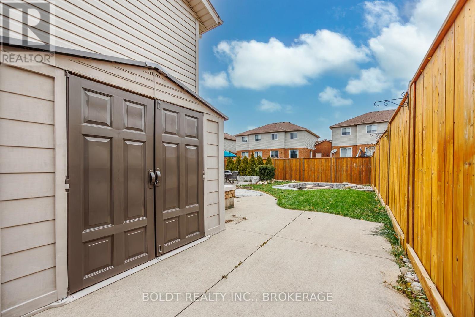 84 Confederation Avenue, Thorold, Ontario  L2V 5A6 - Photo 31 - X12608820