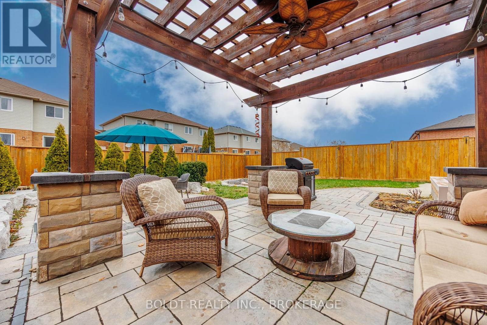 84 Confederation Avenue, Thorold, Ontario  L2V 5A6 - Photo 32 - X12608820