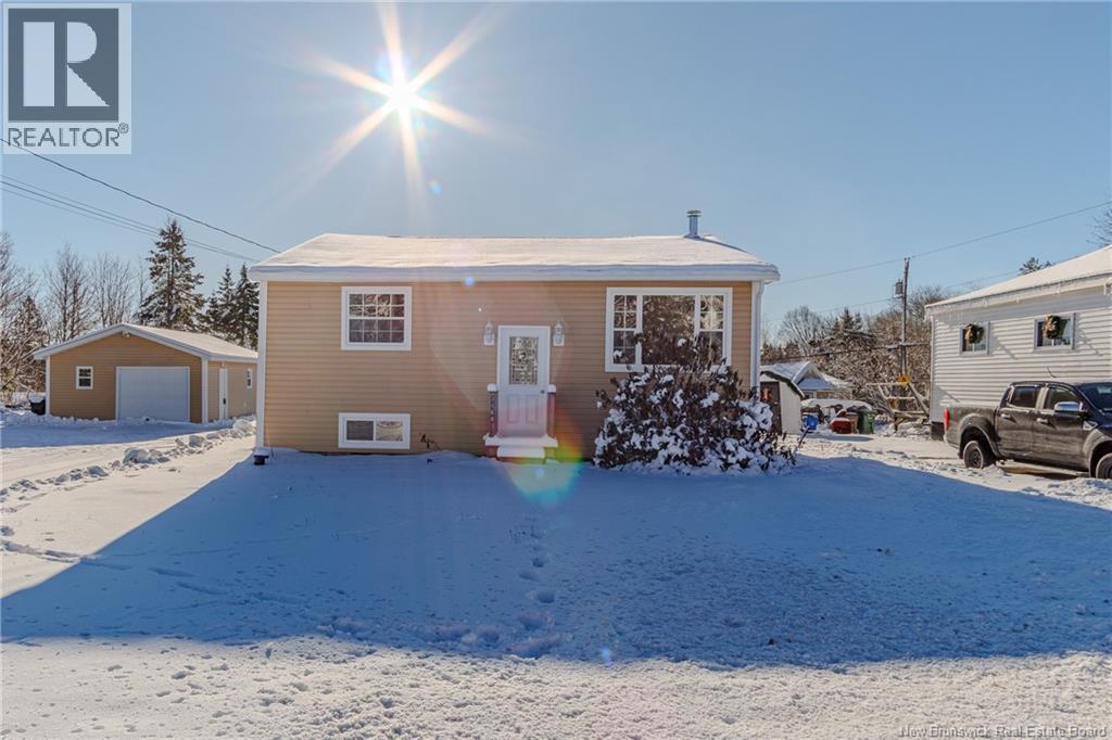 3468 Loch Lomond Road, Saint John, New Brunswick E2N 1B8 - Photo 1 - NB131074