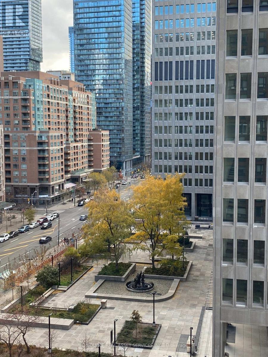 1001 - 62 Wellesley Street W, Toronto (Bay Street Corridor), Ontario  M5S 2X3 - Photo 1 - C12608818