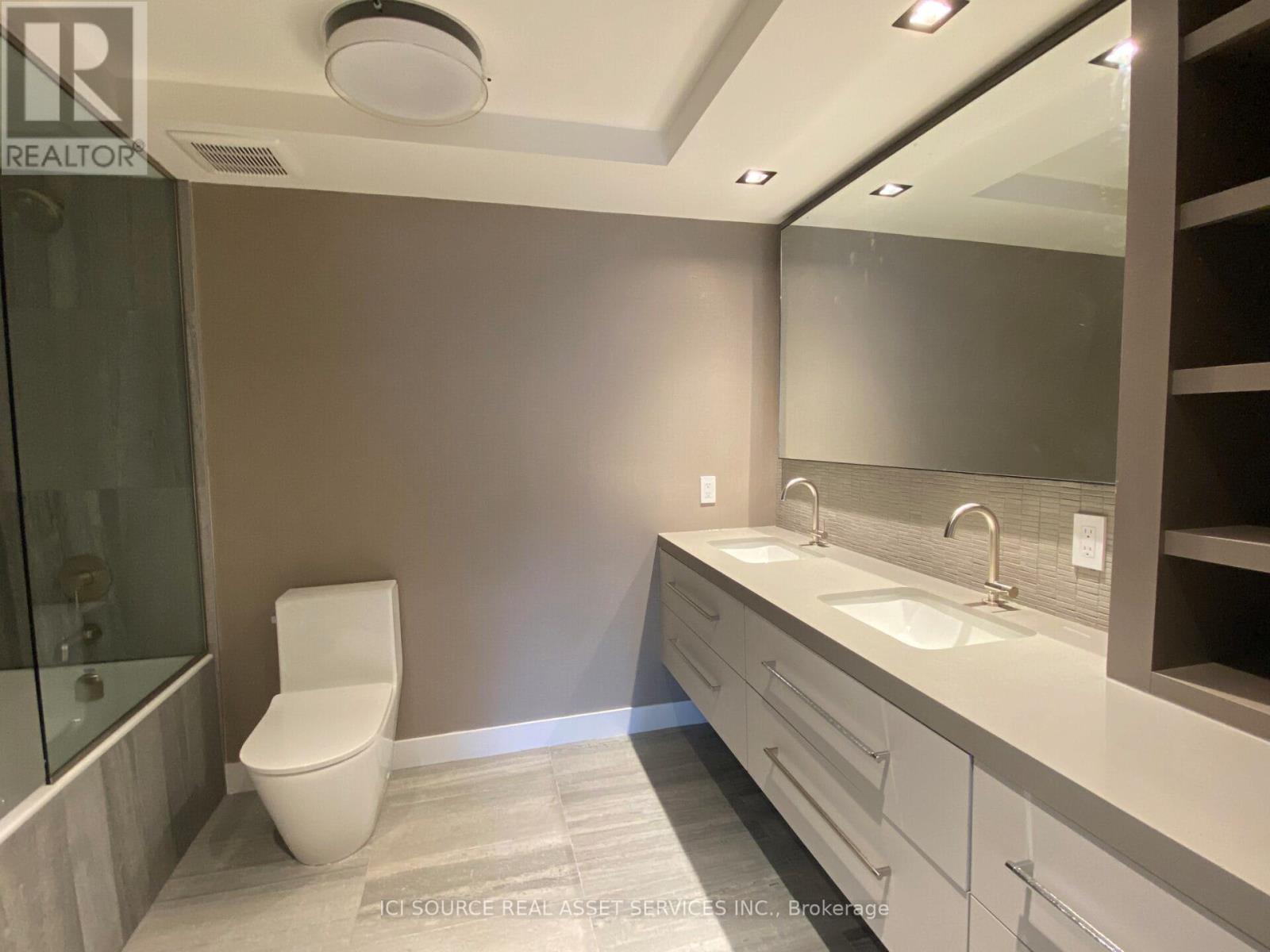 1001 - 62 Wellesley Street W, Toronto (Bay Street Corridor), Ontario  M5S 2X3 - Photo 10 - C12608818