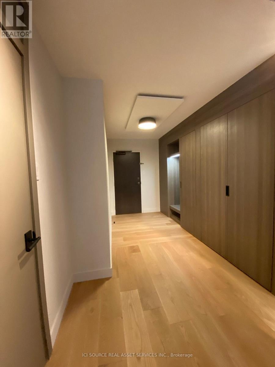 1001 - 62 Wellesley Street W, Toronto (Bay Street Corridor), Ontario  M5S 2X3 - Photo 2 - C12608818