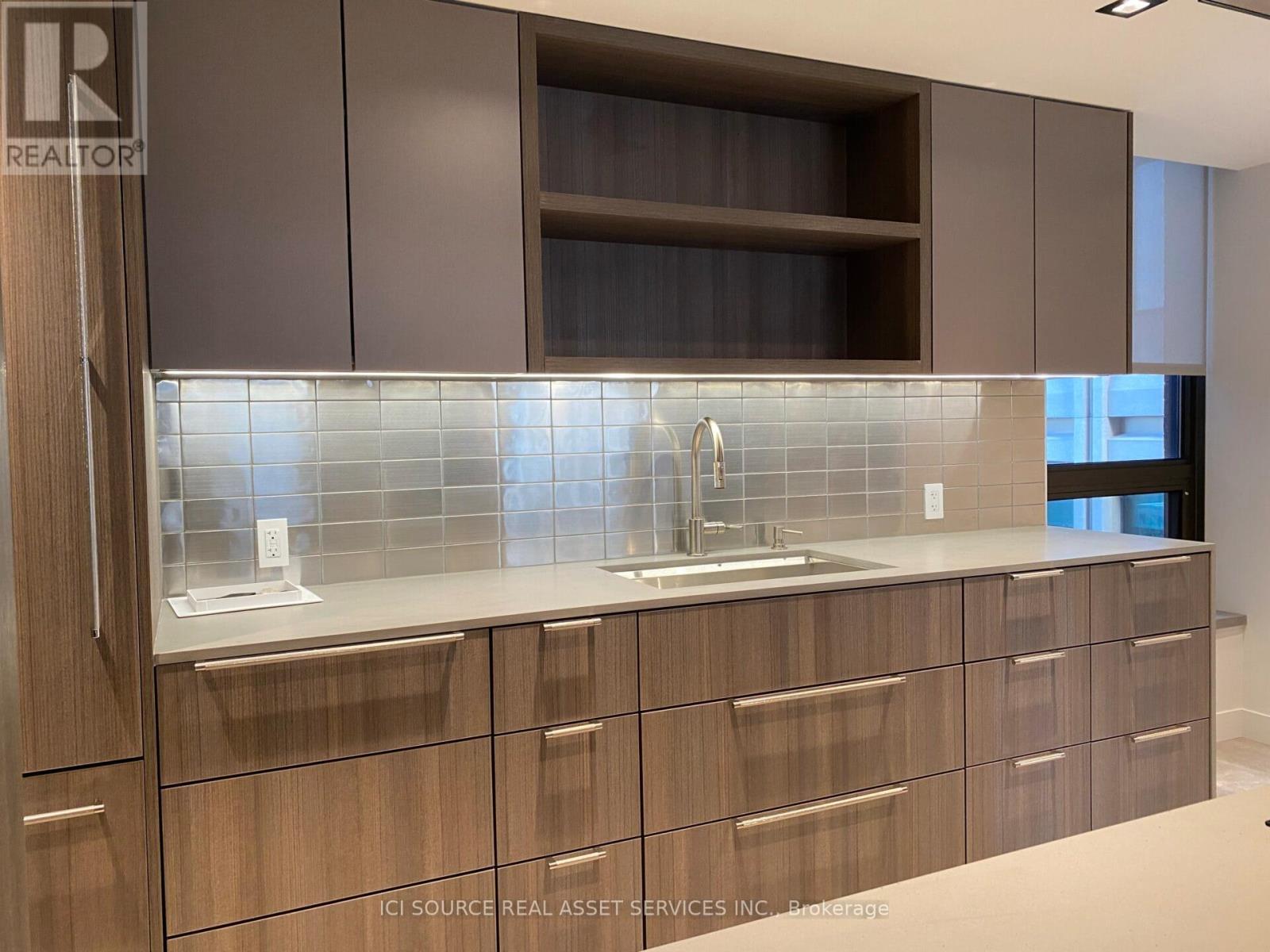 1001 - 62 Wellesley Street W, Toronto (Bay Street Corridor), Ontario  M5S 2X3 - Photo 3 - C12608818