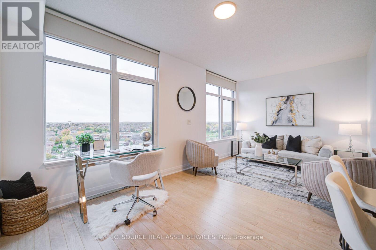 919 - 12 WOODSTREAM BOULEVARD, Vaughan, Ontario