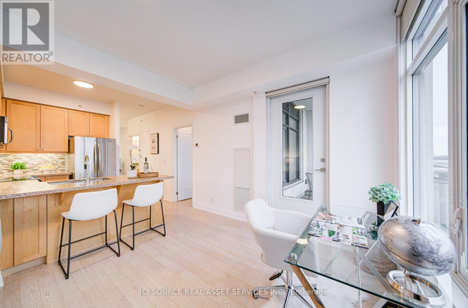 919 - 12 Woodstream Boulevard, Vaughan, Ontario  L4L 8C3 - Photo 21 - N12608836