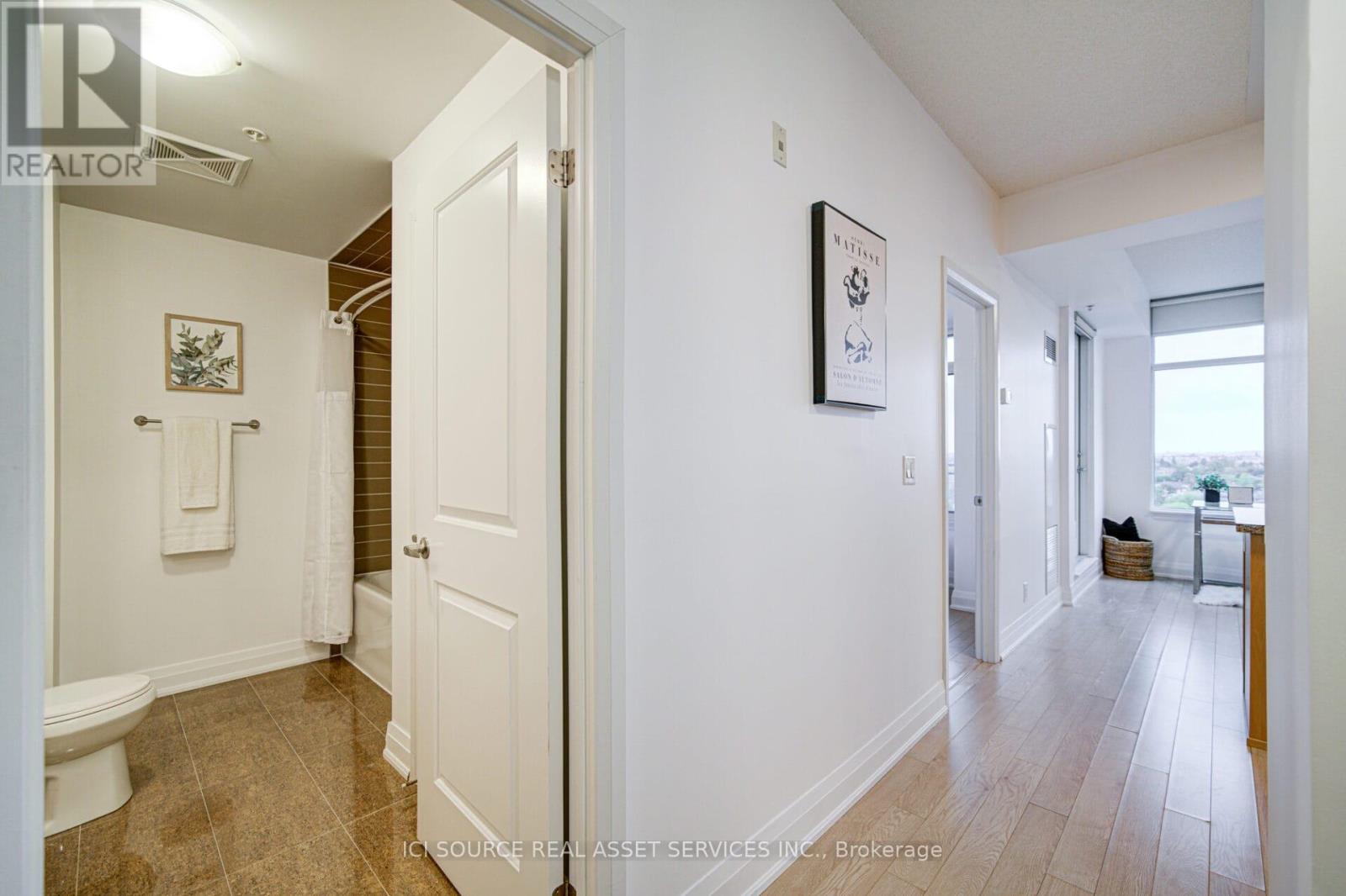 919 - 12 Woodstream Boulevard, Vaughan, Ontario  L4L 8C3 - Photo 7 - N12608836