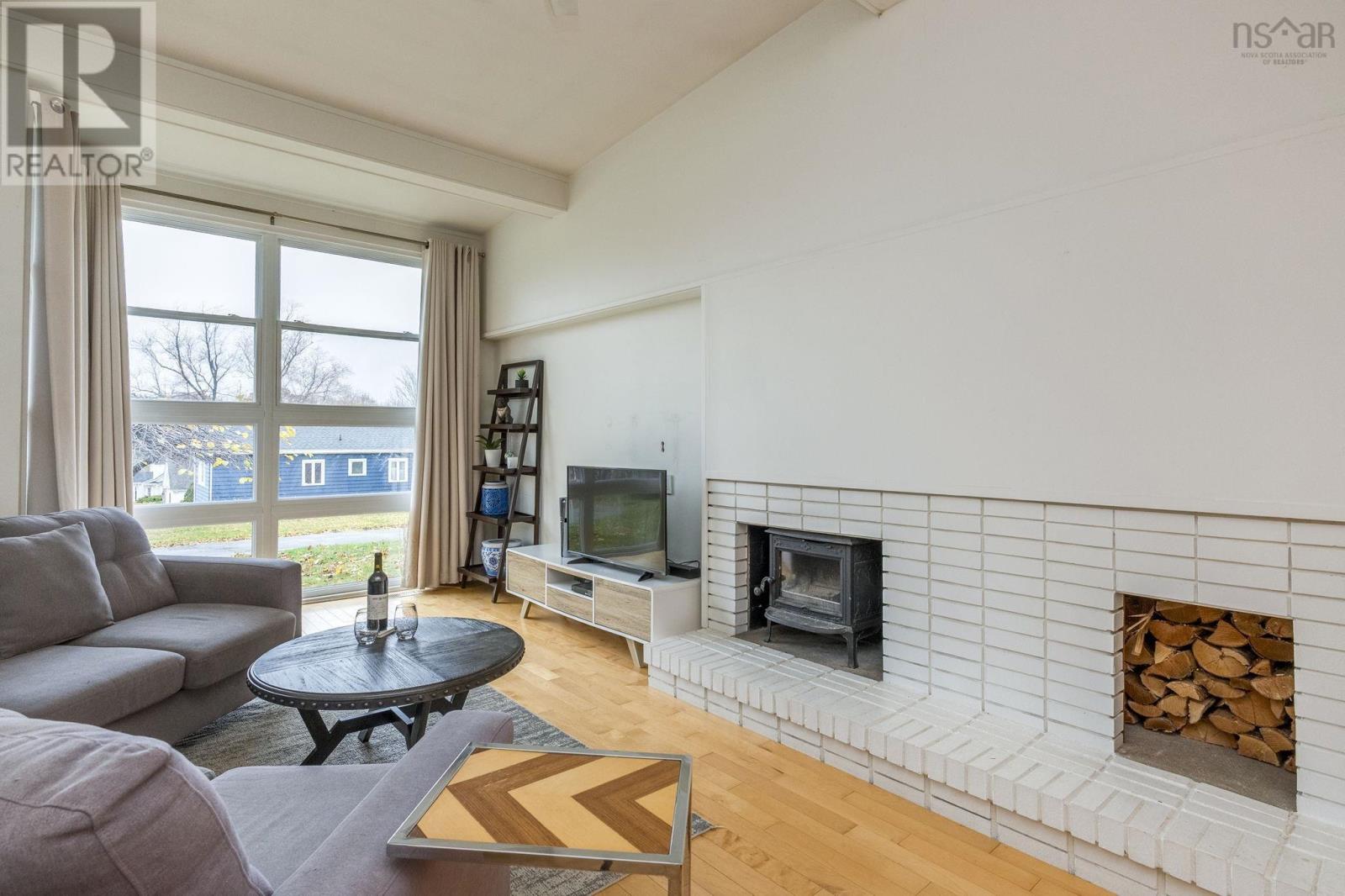 6 Lavinia Street, Kentville, Nova Scotia  B4N 1V7 - Photo 5 - 202528707