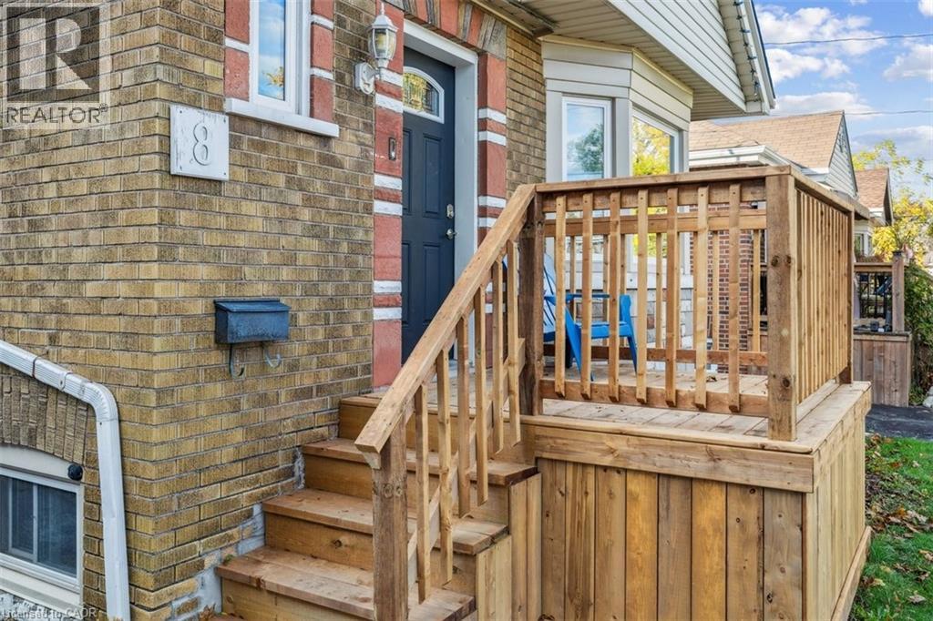 8 Wavell Avenue, Hamilton, Ontario  L9A 2T2 - Photo 2 - 40781623