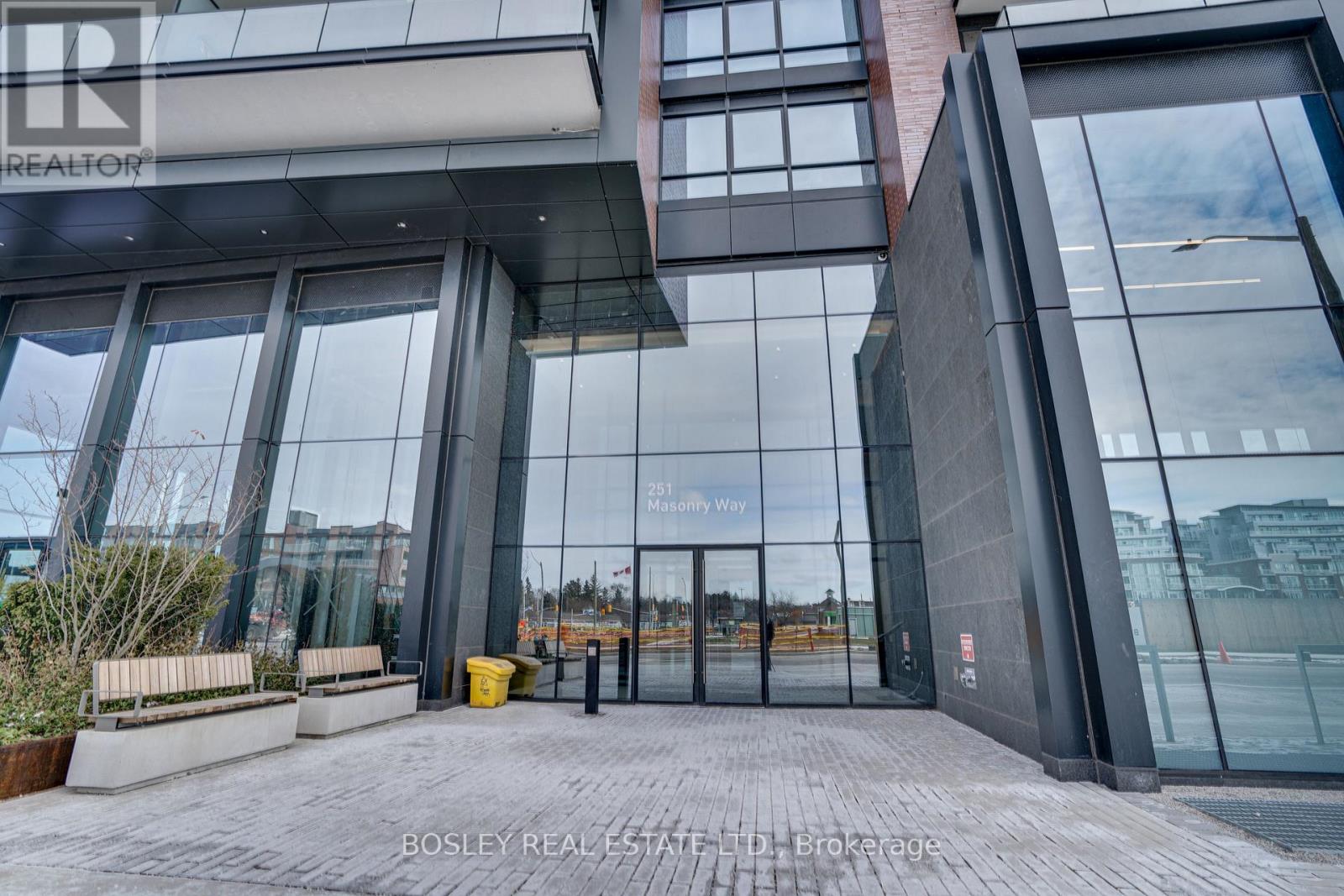 414 - 251 Masonry Way, Mississauga (Port Credit), Ontario  L5H 0B3 - Photo 20 - W12608826