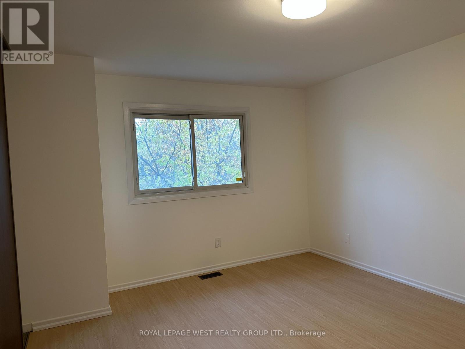 Upper - 1294 Forest Hill, Oakville, Ontario  L6H 2S4 - Photo 18 - W12608830