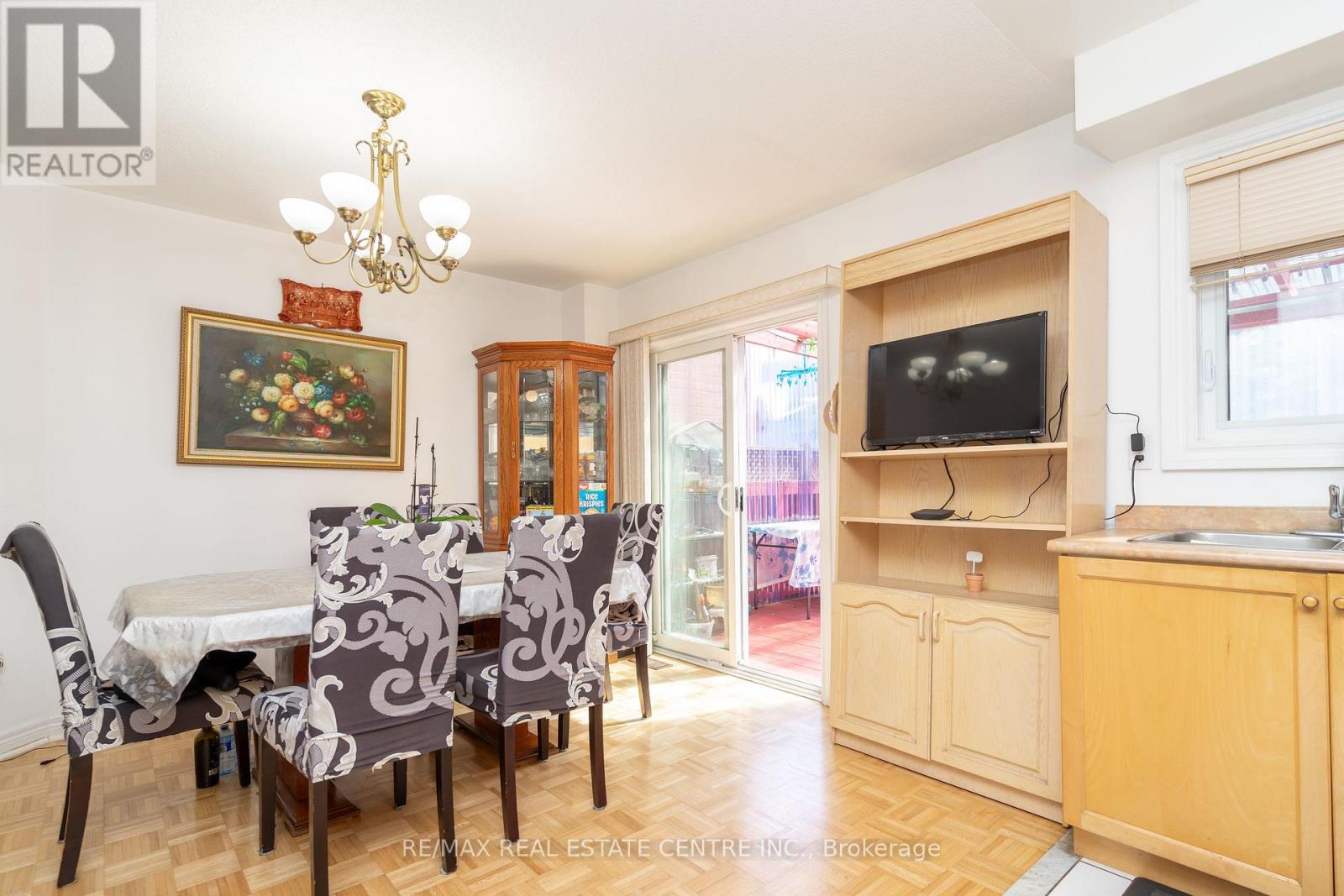 83 Checkerberry Crescent, Brampton, Ontario  L6R 2S9 - Photo 11 - W12608842