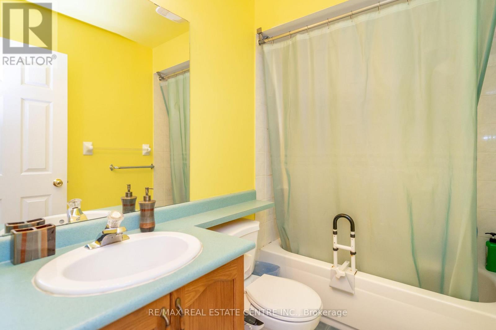 83 Checkerberry Crescent, Brampton, Ontario  L6R 2S9 - Photo 19 - W12608842