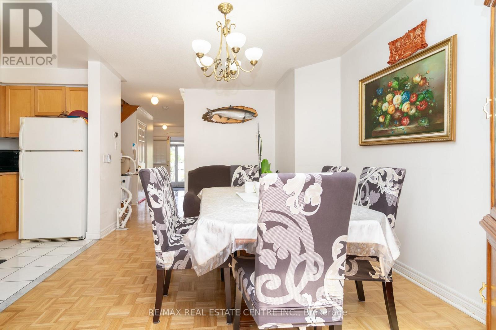 83 Checkerberry Crescent, Brampton, Ontario  L6R 2S9 - Photo 7 - W12608842