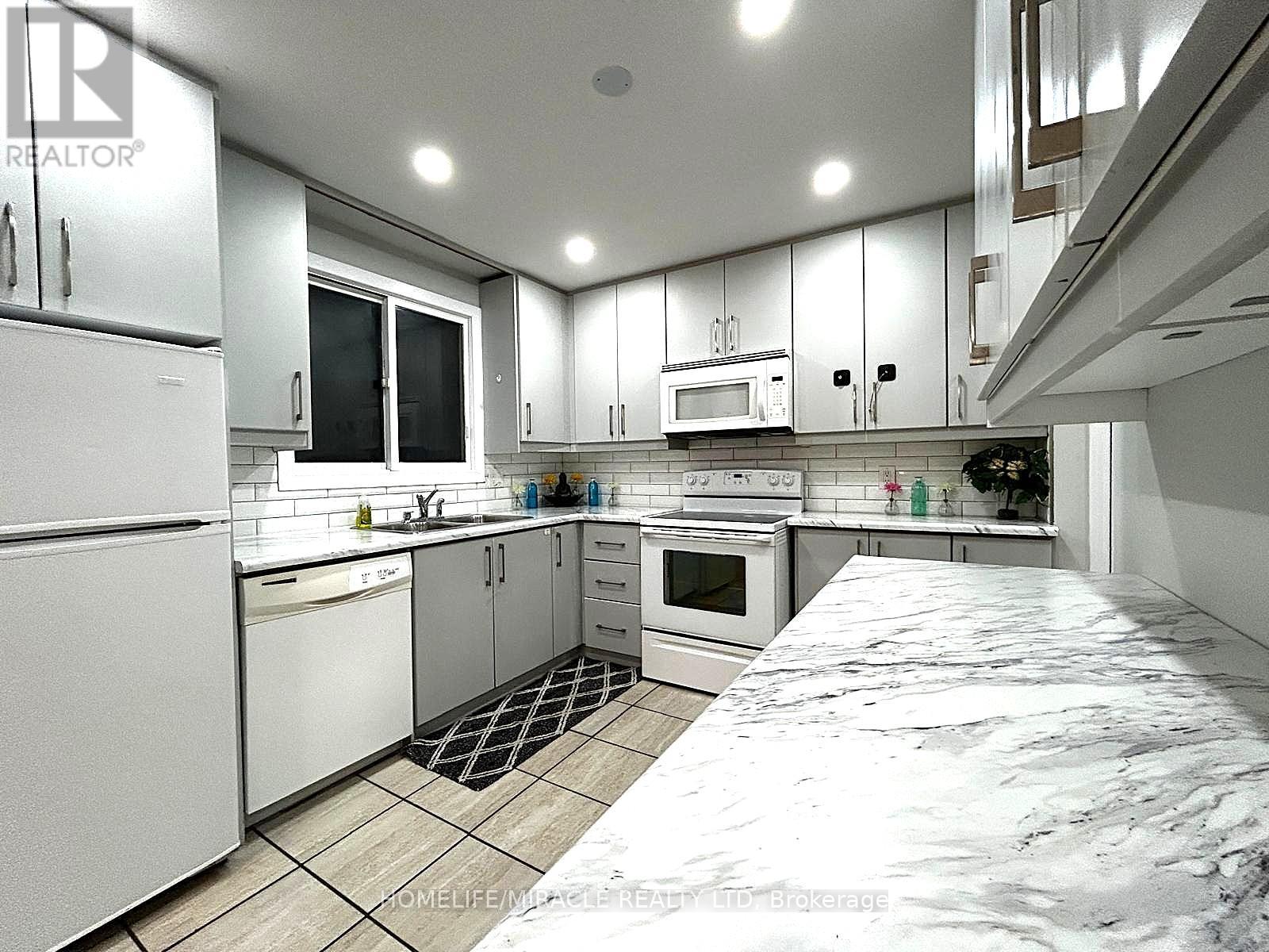 7043 Bonnie Street, Niagara Falls, Ontario  L2G 7N1 - Photo 16 - X12608850