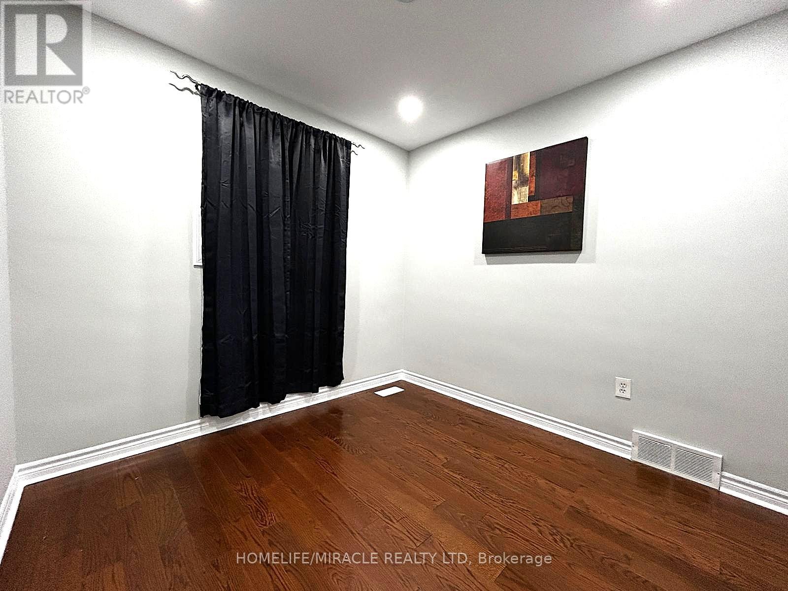 7043 Bonnie Street, Niagara Falls, Ontario  L2G 7N1 - Photo 23 - X12608850