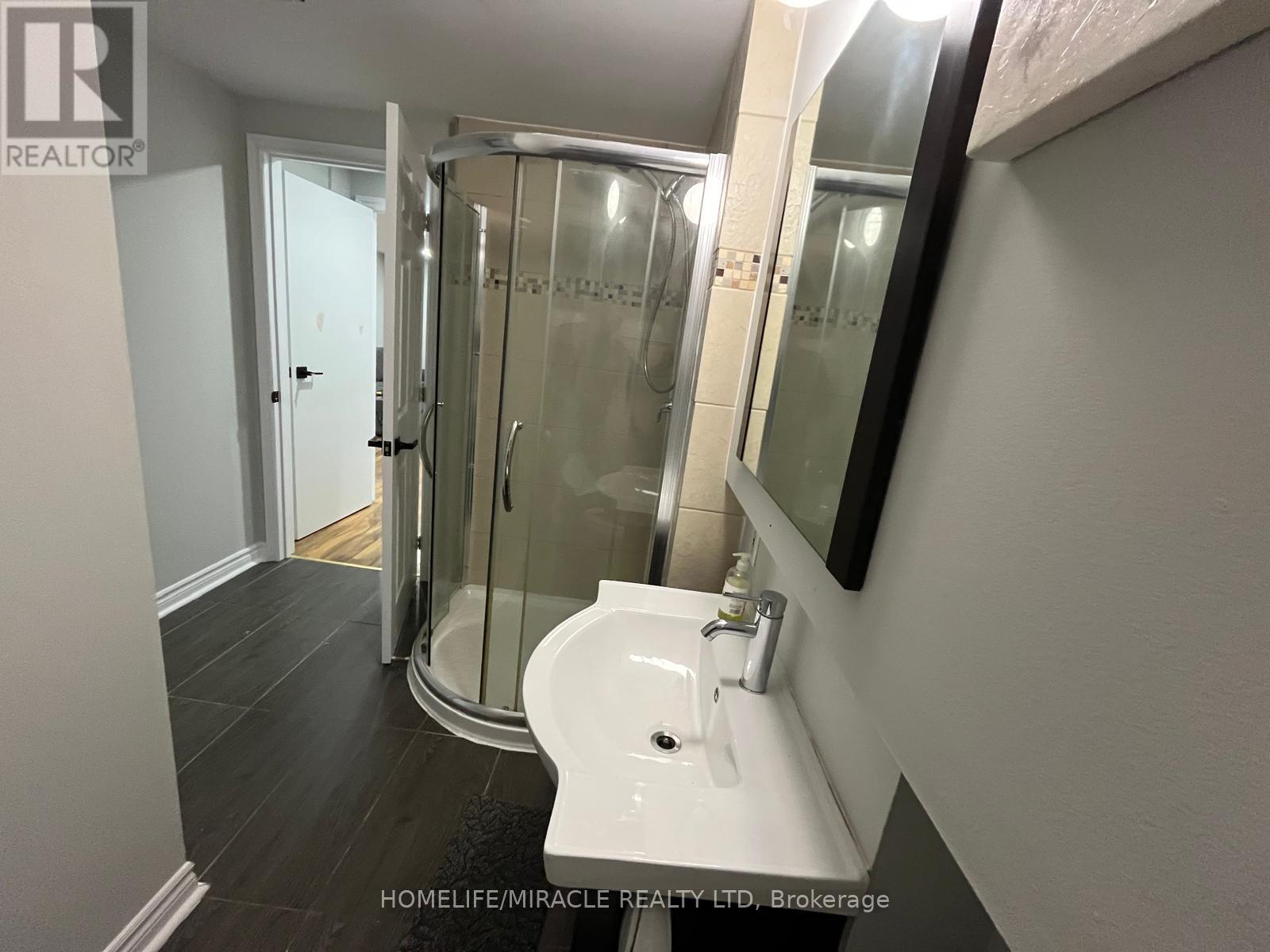 7043 Bonnie Street, Niagara Falls, Ontario  L2G 7N1 - Photo 31 - X12608850