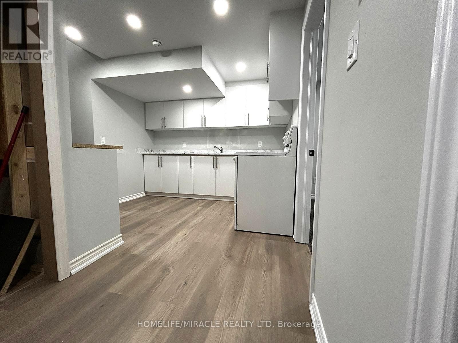 7043 Bonnie Street, Niagara Falls, Ontario  L2G 7N1 - Photo 35 - X12608850