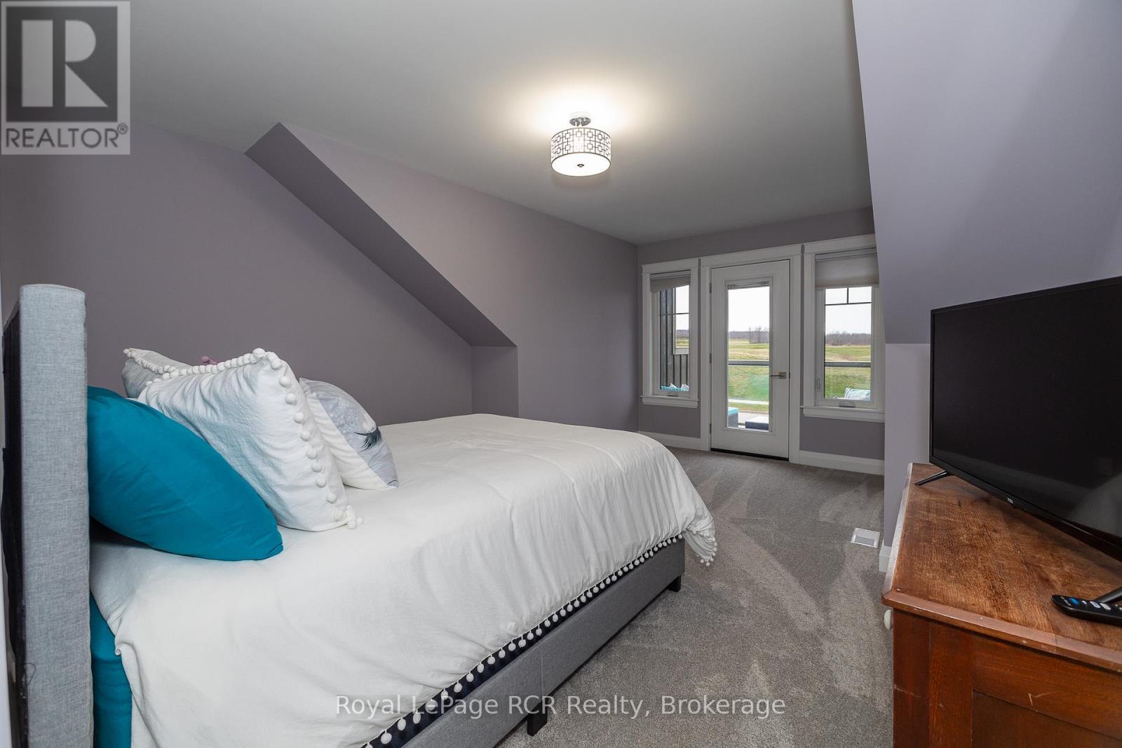 133 Hawthorn Crescent, Georgian Bluffs, Ontario  N0H 1S0 - Photo 12 - X12608872