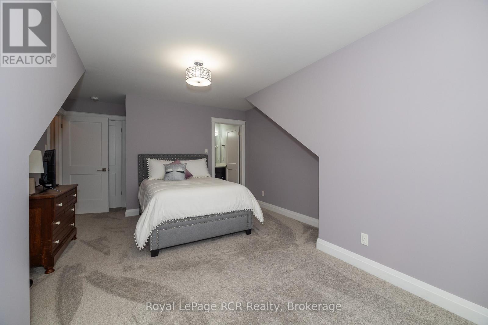 133 Hawthorn Crescent, Georgian Bluffs, Ontario  N0H 1S0 - Photo 17 - X12608872