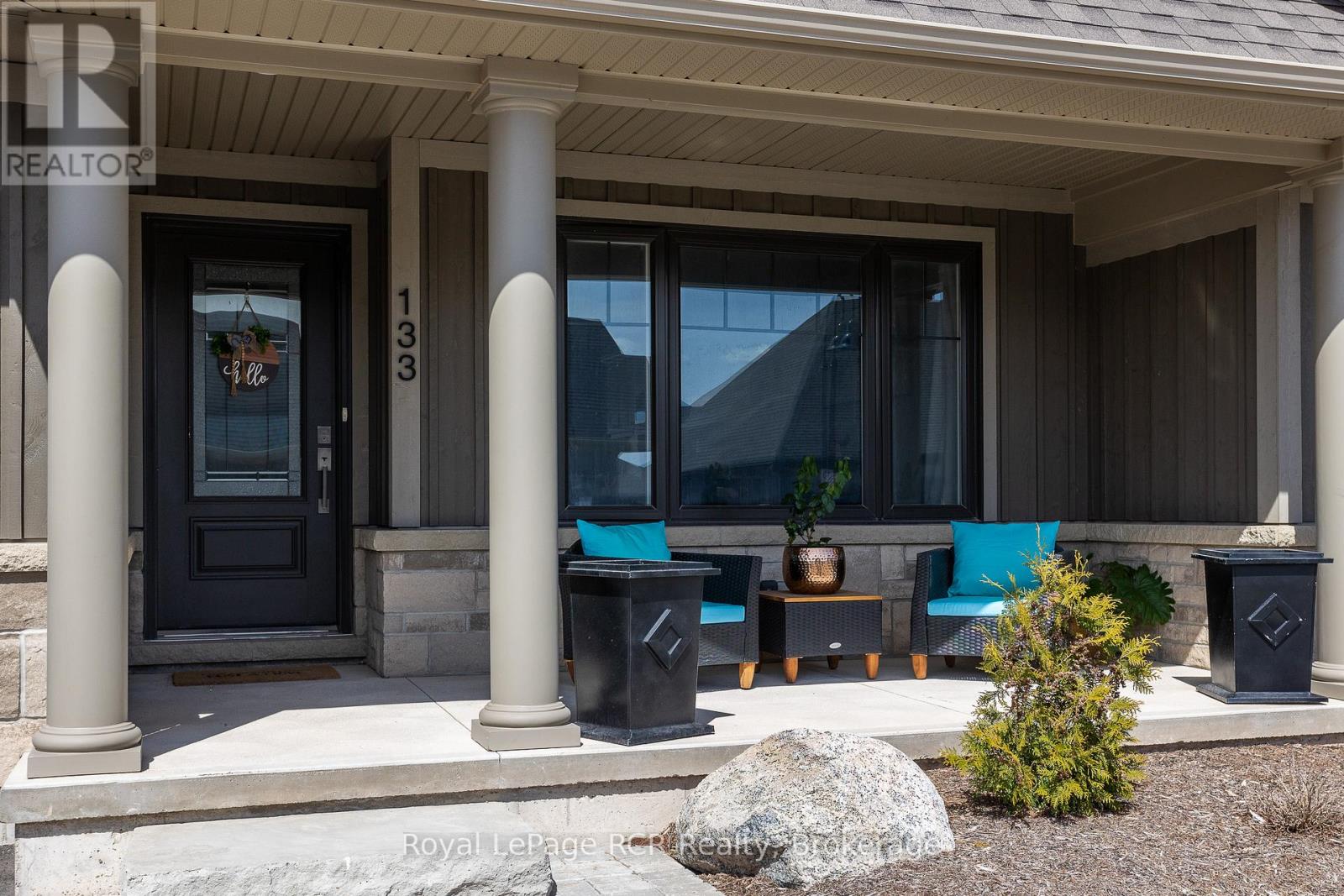 133 Hawthorn Crescent, Georgian Bluffs, Ontario  N0H 1S0 - Photo 3 - X12608872