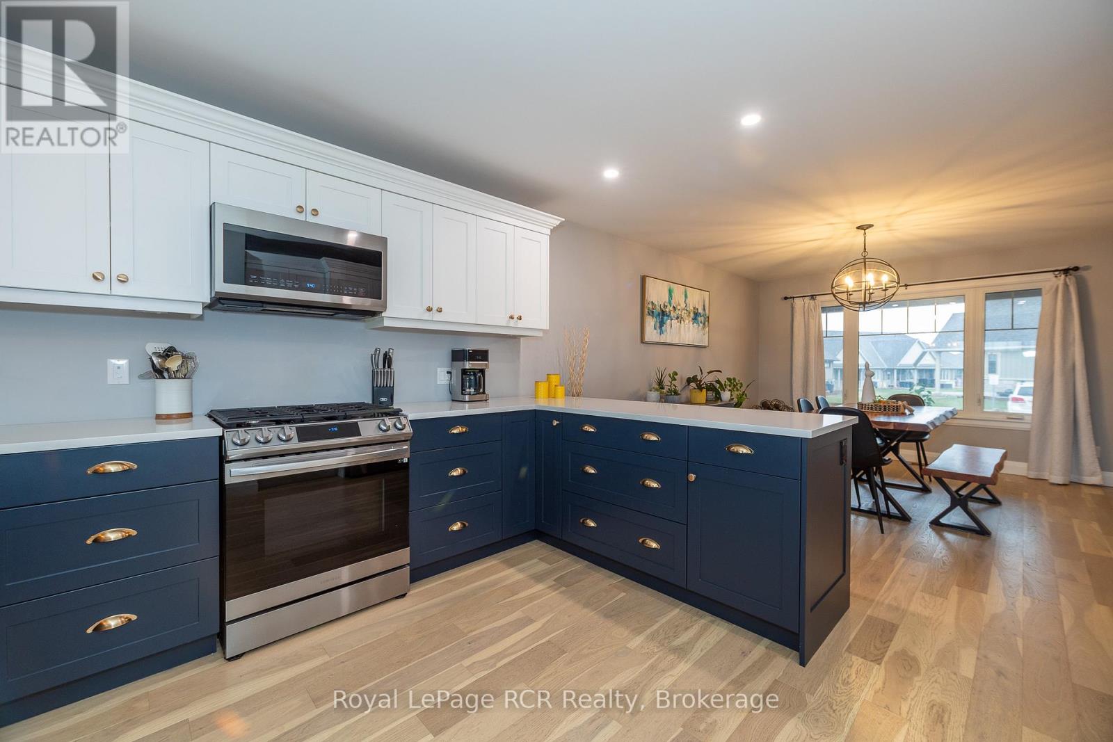 133 Hawthorn Crescent, Georgian Bluffs, Ontario  N0H 1S0 - Photo 34 - X12608872