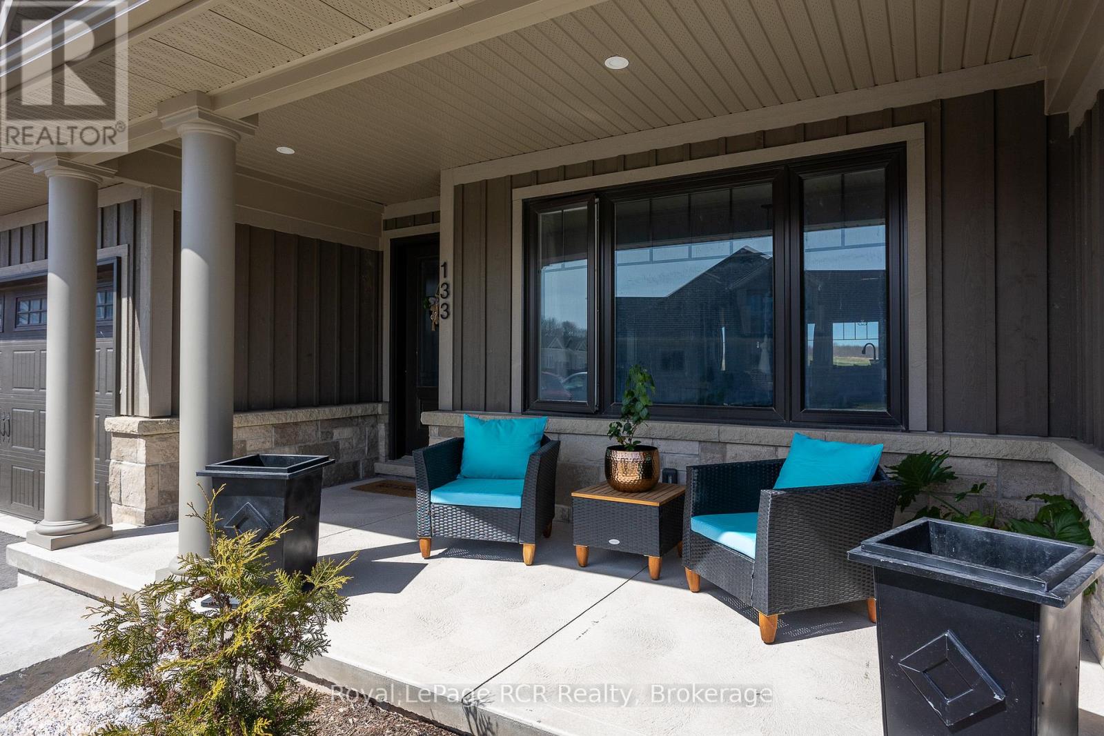 133 Hawthorn Crescent, Georgian Bluffs, Ontario  N0H 1S0 - Photo 5 - X12608872