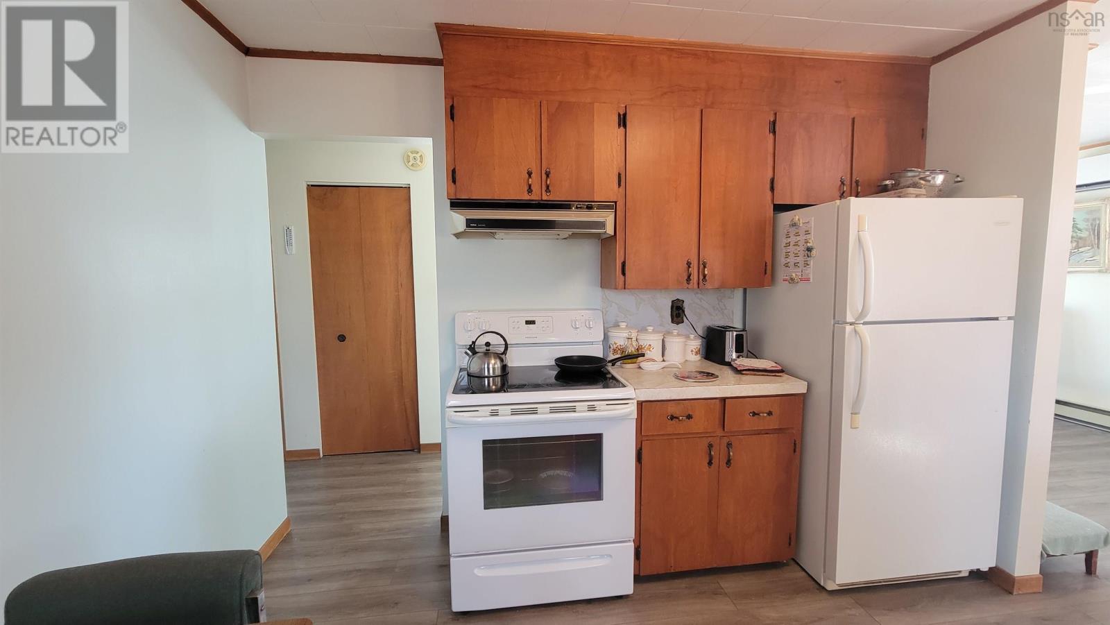 352 Pleasant Street, Yarmouth, Nova Scotia  B5A 2L2 - Photo 16 - 202526024