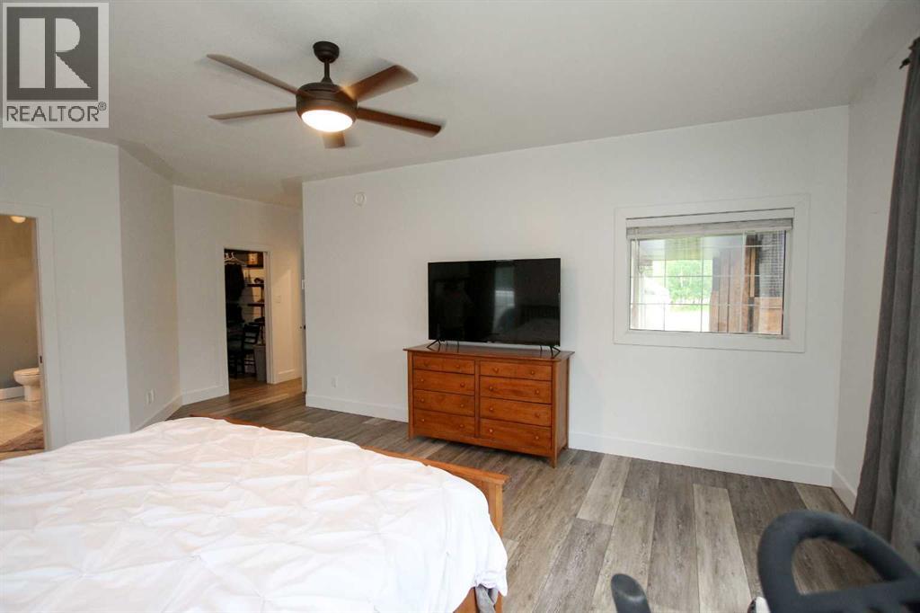 201, 1236 Township Road 384, Rural Red Deer County, Alberta  T4S 1S6 - Photo 17 - A2263556