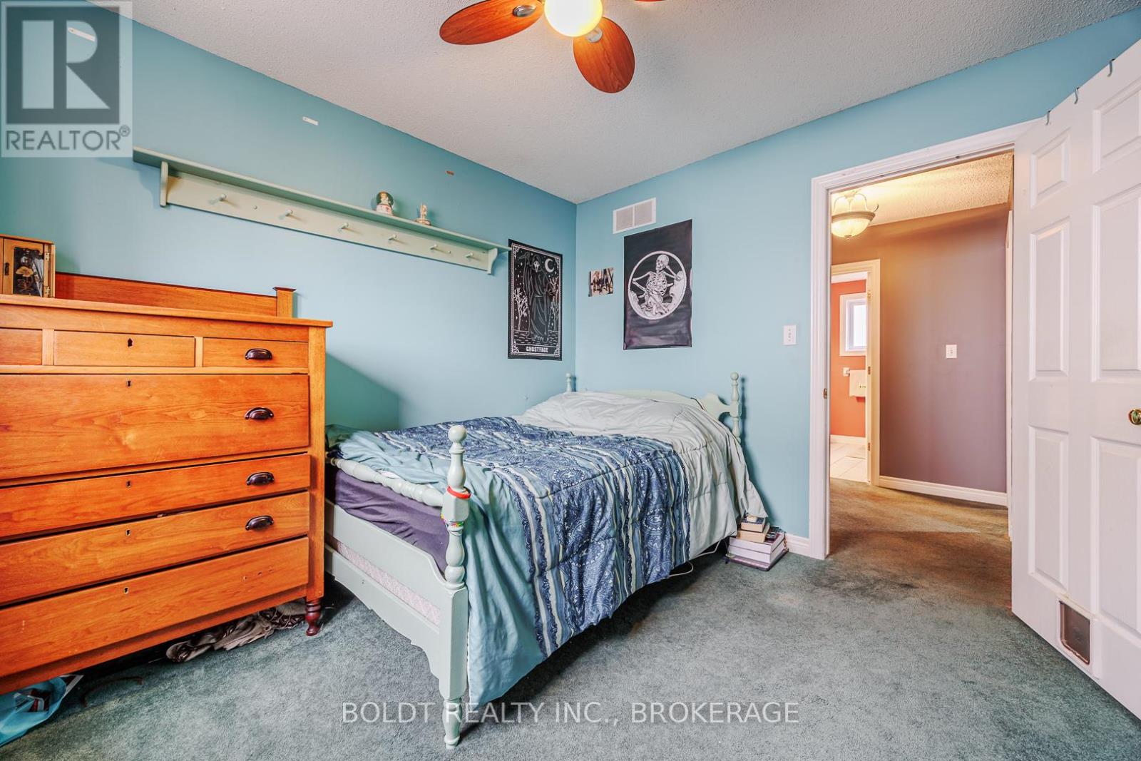 84 Confederation Avenue, Thorold, Ontario  L2V 5A6 - Photo 11 - X12608820