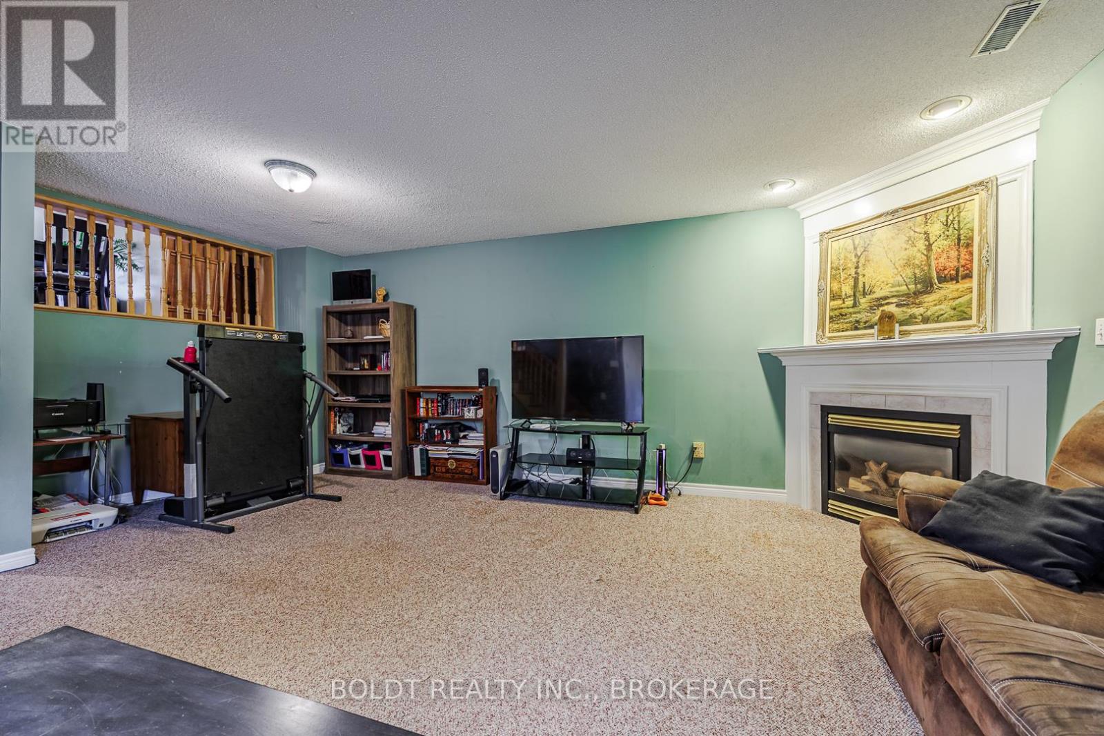 84 Confederation Avenue, Thorold, Ontario  L2V 5A6 - Photo 14 - X12608820