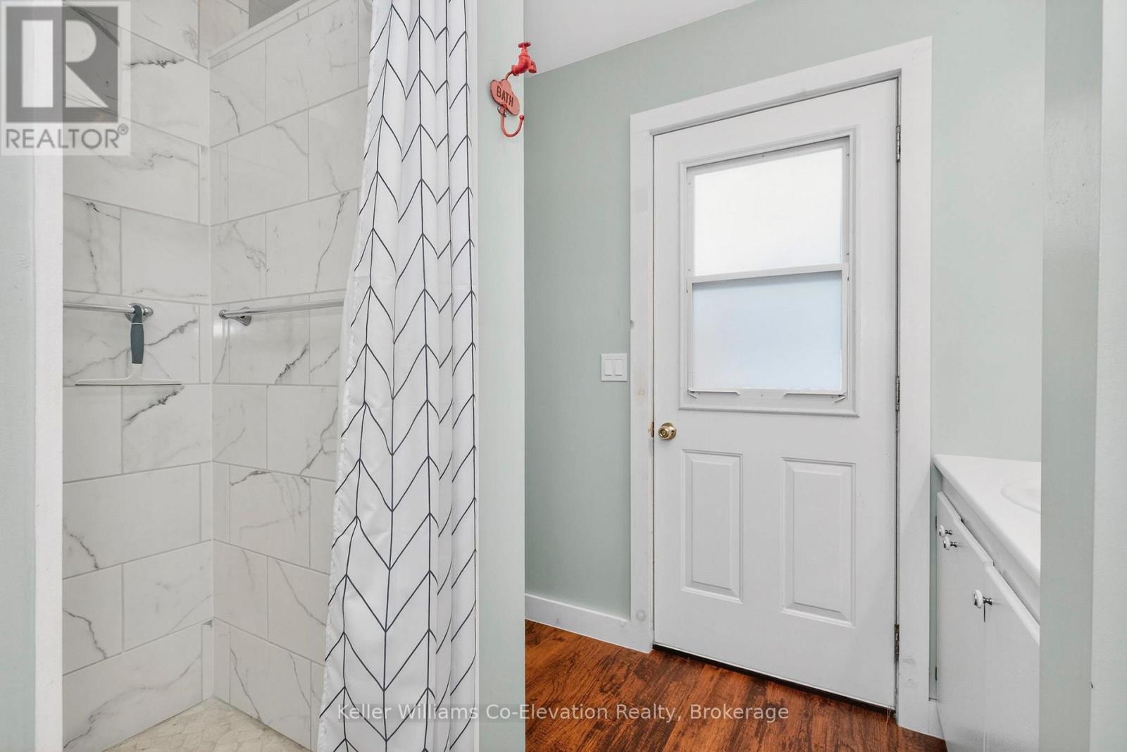 1326 Tiny Beaches Road N, Tiny, Ontario  L9M 0H3 - Photo 22 - S12602382