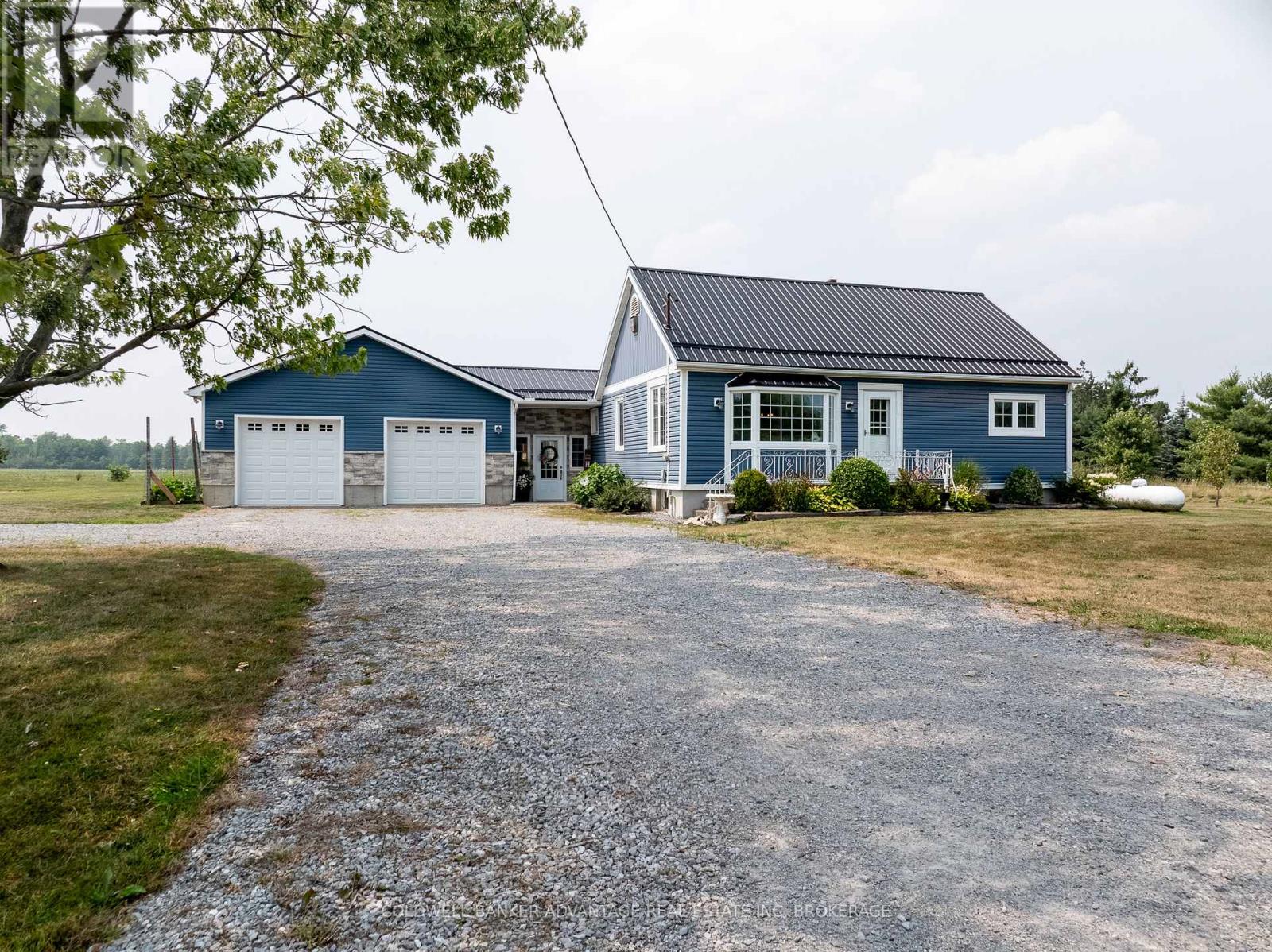 2227 Burger Road, Fort Erie, Ontario  L0S 1S0 - Photo 3 - X12608858