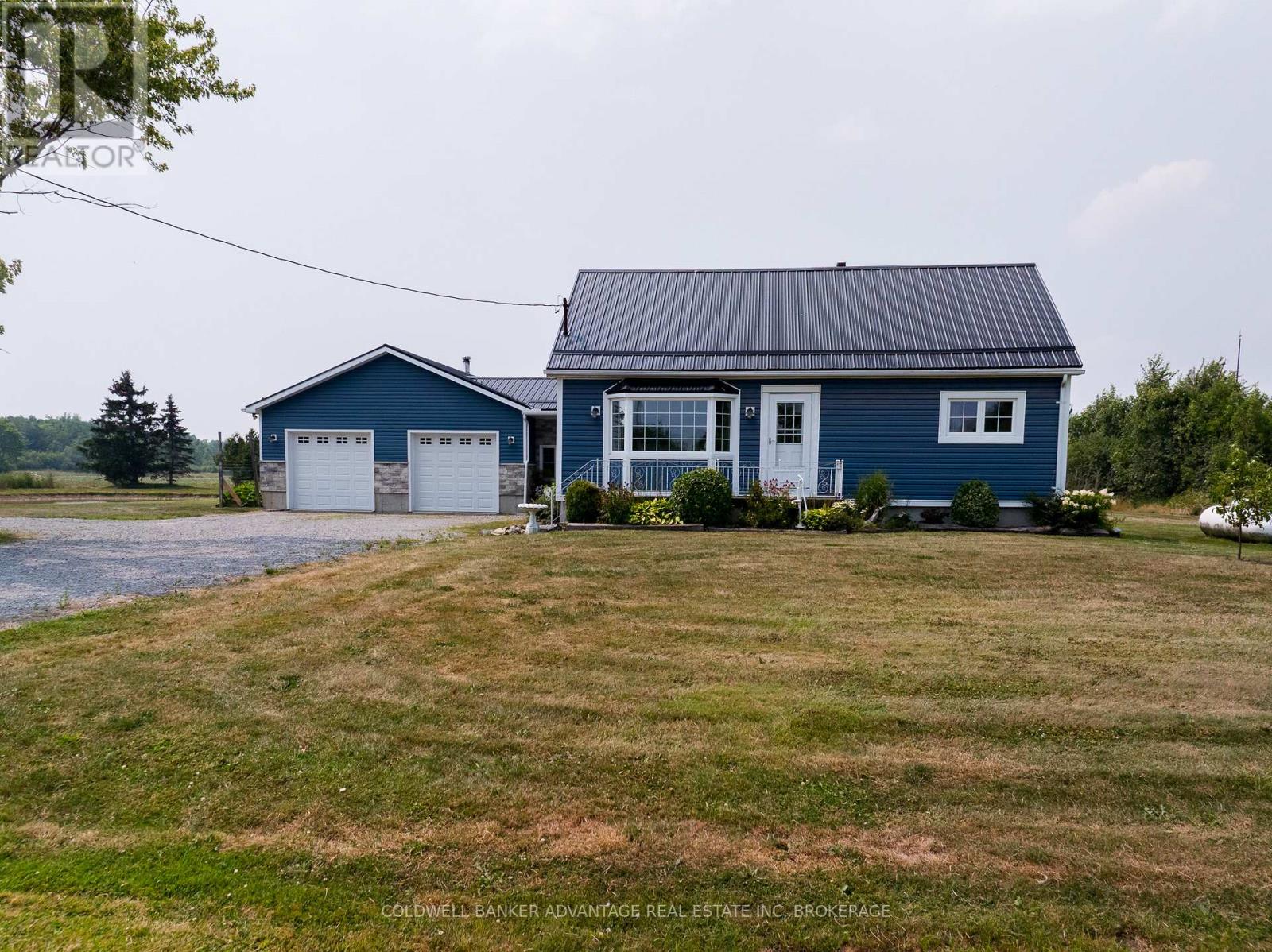 2227 Burger Road, Fort Erie, Ontario  L0S 1S0 - Photo 4 - X12608858